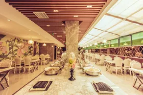 New Swan International Hotel (Jiefang Road Metro Transfer Station Branch) - Image 3