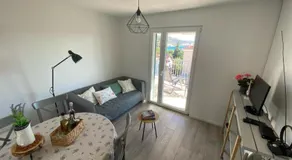 KN House with two apartments near sea - Image 2