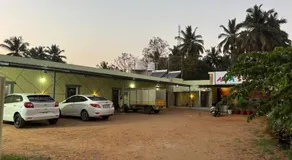 Aryas comforts near Gumbaz - Image 4