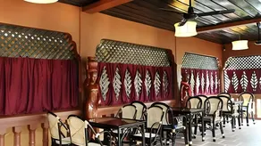Lux Guesthouse - Image 5