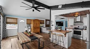 Relaxing modest bungalow- Mins to Beach - Pool - Yard - Image 3