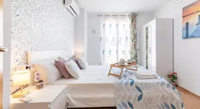 Aparthotel Mediterráneo by NeoHotels-Centro 8 min by Metro - Image 2