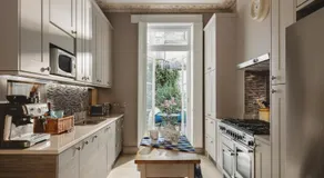 Central London House Zone 1 - Image 3