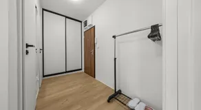 Stylish New Apartment with Parking Place - Image 3