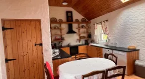 Mia's Self Catering Holiday Cottage Donegal - Image 3