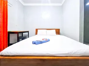 Q-Five Guest House YIA Kulon Progo Mitra RedDoorz - Image 1