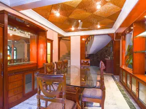 Hotel O Treetops guest house - Image 3