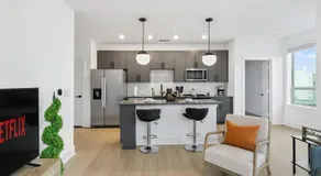 Upscale 2BR Near Regions Field n Park - Image 5