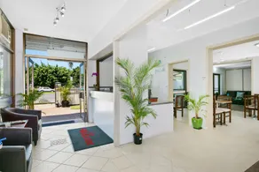 Cairns City Palms - Image 5