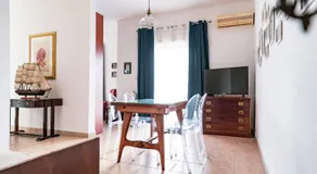 Admiral's apartments - Image 2