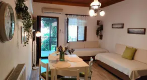 Armonia & Anemos Family Apartments - Image 2