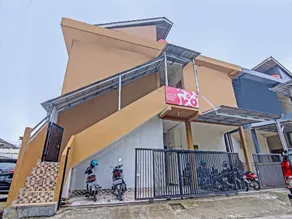 OYO Life 91268 Homestay Bu Erma Syariah - Image 3
