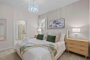 Chic 7Bed with private pool, theme bedrooms - Image 2