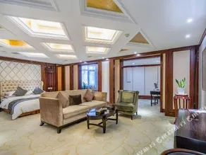 Buckingham Palace Hotel - Image 2