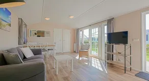 Chalet Neeltje - Chaletpark Luttikduin Callantsoog aan Zee - Image 2