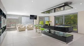 Home with Natural Mineral Spring Water near Stamford - Image 5