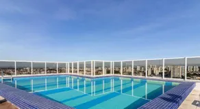 Apartamento completo com vaga, a 9 km do Aeroporto, próximo a mercado e shopping, piscina na cobertura e perto dos principais pontos da cidade - Image 2