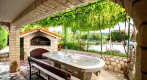 Mistral Apartments - Image 5