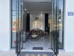 AK eSports Hotel - Image 5