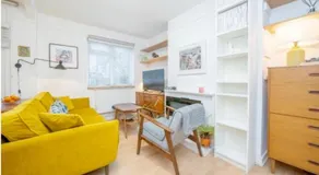 Pet Friendly 1Bed Studio with Free Parking - Image 2
