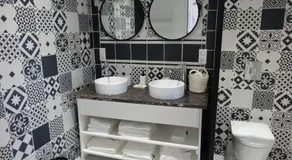 Les Petites Tuileries - Image 2