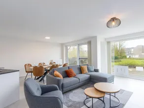 Corner apartment in the center with 3 bedrooms - Image 2