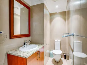 2 Bedroom Luxury Apartment - Image 5