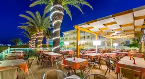 Poseidon Beach Hotel - Image 3