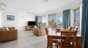 Kings Way Apartments - Image 2