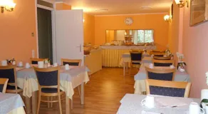 Swiss Lodge Nassa Garni - Image 3
