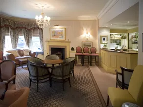 Haley's Hotel - Image 4