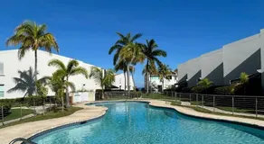Beautiful Ocean Villa by the Beach and Pool - Image 3