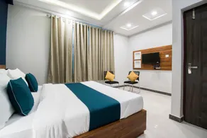 SilverKey Executive Stays 39701 Tonk Phatak - Image 2
