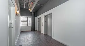 McCormick Place 3BR Luxury Penthouse Duplex with Personal Rooftop and Optional Parking for 8 guests in Chicago South Loop - Image 1