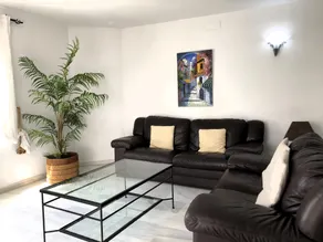 Bright 2 Bedroom, First Floor - D69 - Image 2