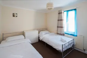 Welcoming Flat by Kasar Stays - Image 4