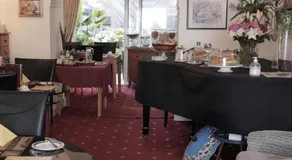 Marlborough Guest House B & B - Image 5