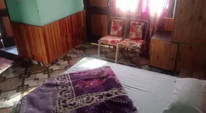 Ambika guest house - Image 5