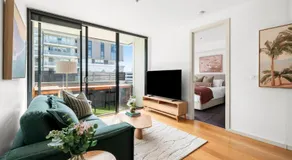 Beachside Nook, Port Melbourne - Image 2