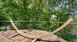 The Little Lake House-Wooded Retreat, King Bed, Fiber WiFi, 1 Min to Lake - Image 3