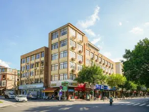 Changtai Hezheng Business Hotel - Image 2