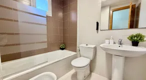 Deluxe El Palo Playa Apartment with parking - Image 2