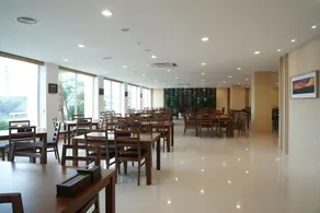 Mega Resort - Image 5
