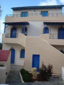 Maria Flora Apartments - Image 4