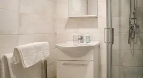 La Dolce Vita - Image 4