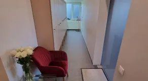2-room apartment in the house with the SEPARATE ENTRANCE & FREE parking - Image 3