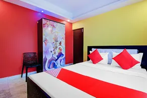 OYO Flagship 80647 Hotel Rose - Image 2