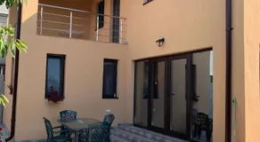 Entire Home - Image 4