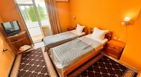 MOTEL INTERNATIONAL - Image 2