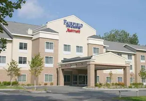 Fairfield Inn & Suites by Marriott Brunswick Freeport - Image 4